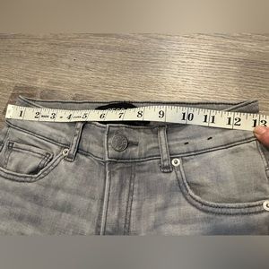 Express performance high rise leggings. Never worn bought new without tags.